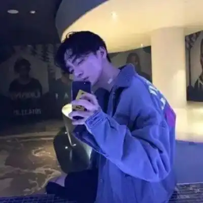 雍恨云